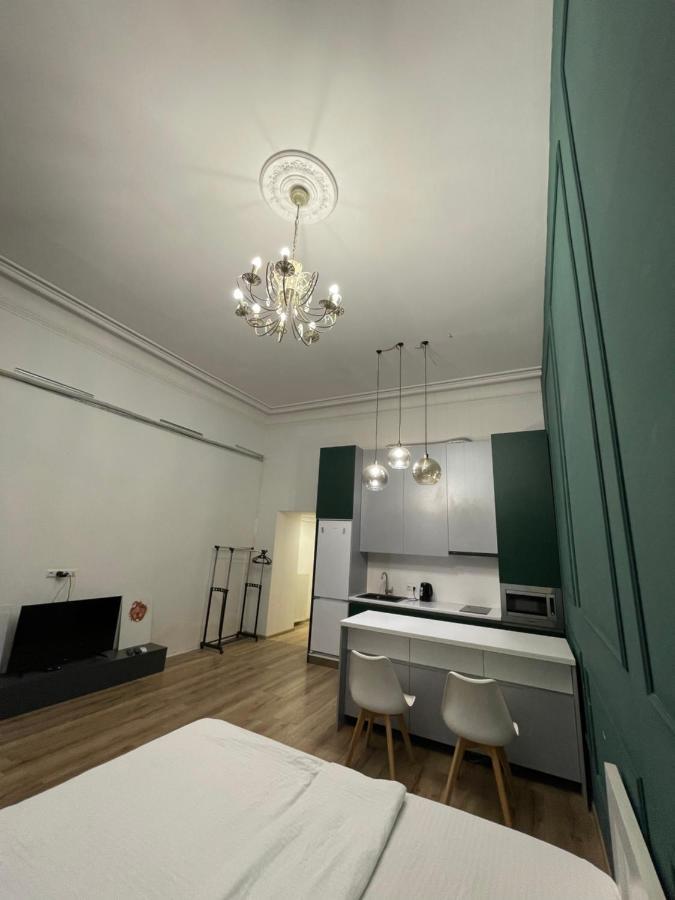 Downtown Room Tbilisi Eksteriør bilde